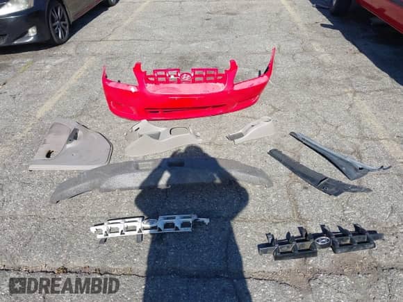 2002 Hyundai Accent GL z VIN KMHCG45C42U375352, wystawiony jako IAAI lot #42699297 z przebiegiem 103 540 mil mil oraz . Historia ofert i sprzedaży dostępna na DreamBid. Obrazek 12.