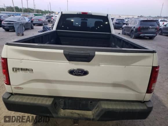 2015 Ford F-150 XL z VIN 1FTMF1CP1FKD26823, wystawiony jako Copart lot #73600184 z przebiegiem 114 375 mil mil oraz Szkoda całkowita • Salvage title. Historia ofert i sprzedaży dostępna na DreamBid. Obrazek 10.