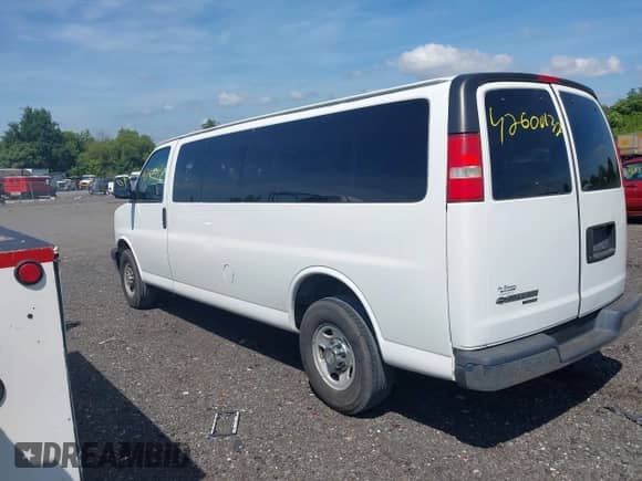 2014 Chevrolet Express Passenger LT with VIN 1GAZG1FG7E1116223, listed as a IAAI auction lot 42600132 with 297,913 mi miles and . Bid and sale history available at DreamBid. Image 3.