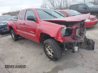 2010 Toyota Tacoma z VIN 5TETX4CN7AZ741674, wystawiony jako IAAI lot #42017969 z przebiegiem Nie podano mil oraz . Historia ofert i sprzedaży dostępna na DreamBid. Obrazek 1.