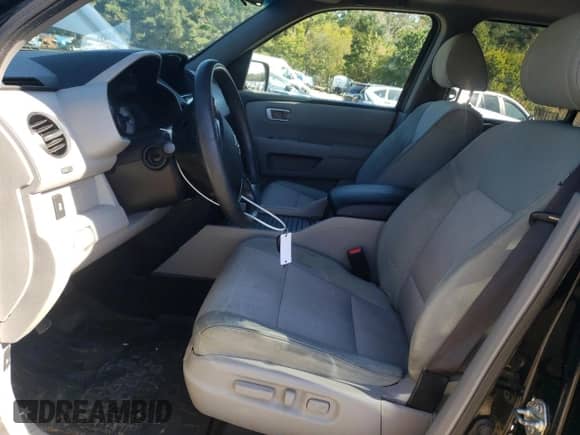 2015 Honda Pilot SE with VIN 5FNYF3H39FB019769, listed as a Copart auction lot 81951385 with 177,675 mi miles and Salvage title. Bid and sale history available at DreamBid. Image 7.