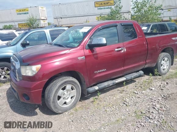 2008 Toyota Tundra Limited z VIN 5TFBV58168X053650, wystawiony jako IAAI lot #42515155 z przebiegiem 183 461 mil mil oraz . Historia ofert i sprzedaży dostępna na DreamBid. Obrazek 2.