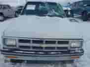 1993 Chevrolet Blazer с VIN 1GNDT13W3P2214338, выставлен на аукционе IAAI как лот 41511324 с пробегом 175 816 миль миль и . История ставок и продаж доступна на DreamBid. Изображение 13.
