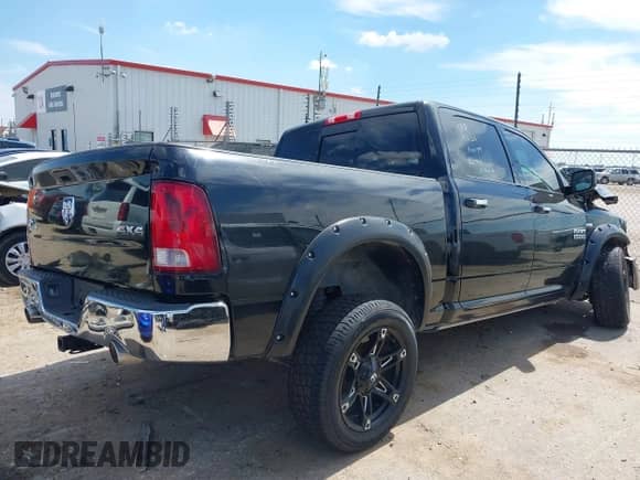 2014 Ram 1500 Big Horn z VIN 1C6RR7LT1ES116385, wystawiony jako IAAI lot #43262888 z przebiegiem 186 011 mil mil oraz . Historia ofert i sprzedaży dostępna na DreamBid. Obrazek 4.