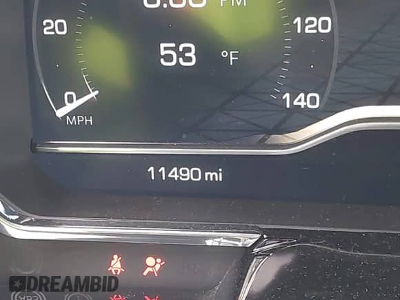 2025 GMC Sierra 1500 SLT z VIN 3GTUUDED6SG352796, wystawiony jako IAAI lot #43512356 z przebiegiem 11 490 mil mil oraz . Historia ofert i sprzedaży dostępna na DreamBid. Obrazek 15.