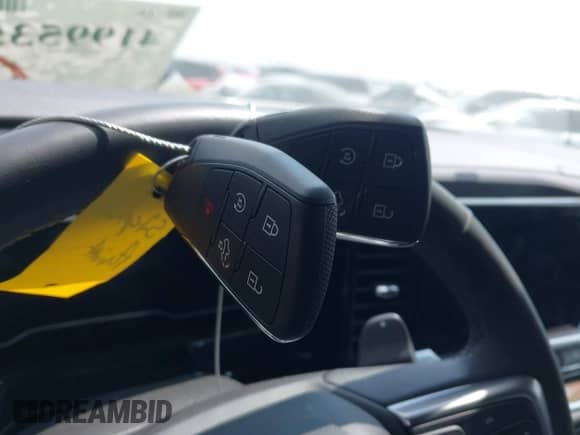 2025 Chevrolet Silverado 1500 LT с VIN 2GCPACED1S1114217, выставлен на аукционе IAAI как лот 41995350 с пробегом 12 550 миль миль и . История ставок и продаж доступна на DreamBid. Изображение 11.