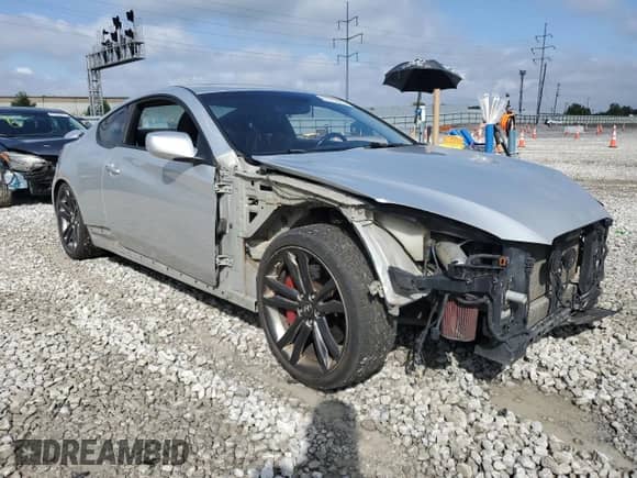 2010 Hyundai Genesis Coupe Track с VIN KMHHT6KD9AU020363, выставлен на аукционе Copart как лот 81842285 с пробегом 128 120 миль миль и Списание • Salvage title. История ставок и продаж доступна на DreamBid. Изображение 4.
