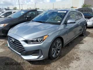 2020 Hyundai Veloster 2.0 z VIN KMHTG6AF7LU030068, wystawiony jako Copart lot #49342693 z przebiegiem 15 584 mil mil oraz . Historia ofert i sprzedaży dostępna na DreamBid. Obrazek 1.