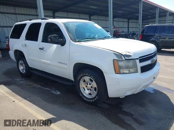 2008 Chevrolet Tahoe 1LT с VIN 1GNFC130X8J122011, выставлен на аукционе IAAI как лот 43232179 с пробегом 264 400 миль миль и . История ставок и продаж доступна на DreamBid. Изображение 1.