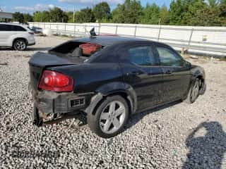 2013 Dodge Avenger SE z VIN 1C3CDZAB5DN625495, wystawiony jako Copart lot #72385274 z przebiegiem 224 238 mil mil oraz Szkoda całkowita • Salvage title. Historia ofert i sprzedaży dostępna na DreamBid. Obrazek 3.