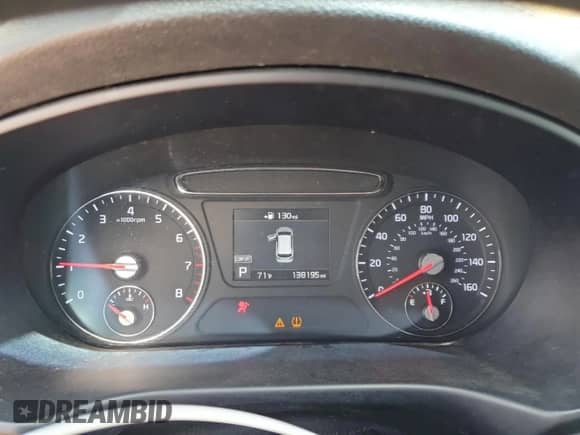 2019 Kia Sorento LX z VIN 5XYPG4A57KG477520, wystawiony jako Copart lot #69612465 z przebiegiem 138 195 mil mil oraz Szkoda całkowita • Salvage title. Historia ofert i sprzedaży dostępna na DreamBid. Obrazek 9.