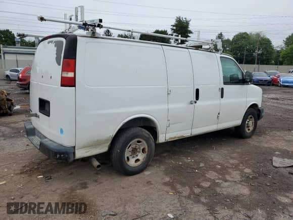 2010 Chevrolet Express Cargo z VIN 1GCZGFBA2A1153342, wystawiony jako Copart lot #60746385 z przebiegiem 142 770 mil mil oraz Czysty tytuł • Clean title. Historia ofert i sprzedaży dostępna na DreamBid. Obrazek 3.