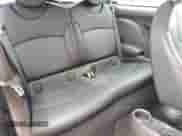 2011 MINI Hardtop z VIN WMWSU3C54BT253391, wystawiony jako Copart lot #57215905 z przebiegiem 199 273 mil mil oraz Czysty tytuł • Clean title. Historia ofert i sprzedaży dostępna na DreamBid. Obrazek 11.