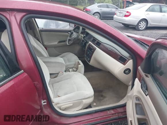 2006 Chevrolet Impala LS with VIN 2G1WB58K969320870, listed as a IAAI auction lot 43326817 with 125,795 mi miles and . Bid and sale history available at DreamBid. Image 5.