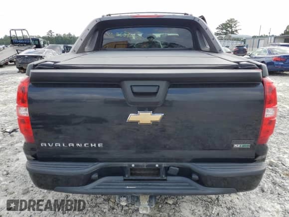 2011 Chevrolet Avalanche LS с VIN 3GNMCEE05BG318362, выставлен на аукционе Copart как лот 65052315 с пробегом 219 233 миль миль и Списание • Salvage title. История ставок и продаж доступна на DreamBid. Изображение 6.