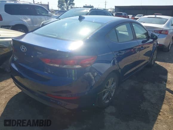2018 Hyundai Elantra SEL with VIN 5NPD84LF3JH356397, listed as a IAAI auction lot 43182734 with 121,179 mi miles and . Bid and sale history available at DreamBid. Image 4.