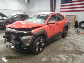 2024 Hyundai Kona SEL с VIN KM8HBCAB6RU178141, выставлен на аукционе Copart как лот 84187224 с пробегом 8 350 миль миль и Списание • Salvage title. История ставок и продаж доступна на DreamBid. Изображение 1.