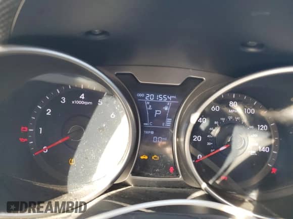 2013 Hyundai Veloster w/Black Int с VIN KMHTC6AD9DU086279, выставлен на аукционе Copart как лот 85276815 с пробегом 201 554 миль миль и Списание • Salvage title. История ставок и продаж доступна на DreamBid. Изображение 9.