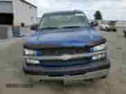2003 Chevrolet Silverado 2500HD LT z VIN 1GCHK29183E344834, wystawiony jako Copart lot #67523835 z przebiegiem 187 456 mil mil oraz Szkoda całkowita • Salvage title. Historia ofert i sprzedaży dostępna na DreamBid. Obrazek 5.