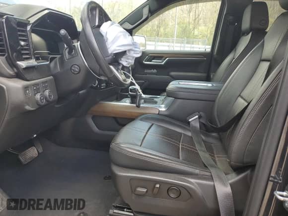 2022 Chevrolet Silverado 1500 с VIN 1GCUDJETXNZ525195, выставлен на аукционе Copart как лот 52793645 с пробегом 33 158 миль миль и Списание • Salvage title. История ставок и продаж доступна на DreamBid. Изображение 7.
