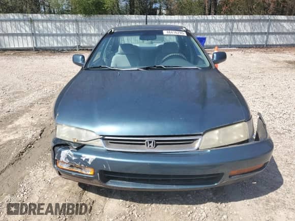 1997 Honda Accord Value с VIN 1HGCD5682VA188227, выставлен на аукционе Copart как лот 48416295 с пробегом 221 495 миль миль и Списание • Salvage title. История ставок и продаж доступна на DreamBid. Изображение 5.