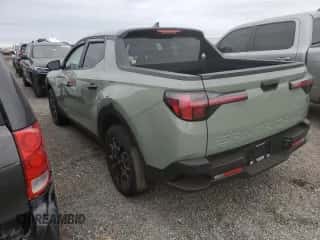 2024 Hyundai Santa Cruz SEL с VIN 5NTJB4DE1RH105885, выставлен на аукционе Copart как лот 76698584 с пробегом 4 020 миль миль и На запчасти • Non repairable. История ставок и продаж доступна на DreamBid. Изображение 2.