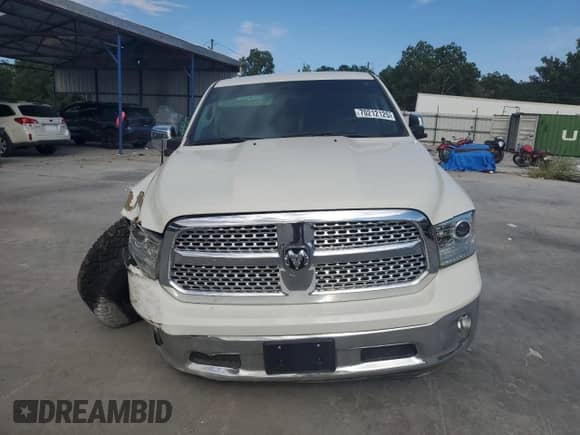 2016 Ram 1500 Laramie z VIN 1C6RR7NM0GS354298, wystawiony jako Copart lot #70212125 z przebiegiem 86 691 mil mil oraz Szkoda całkowita • Salvage title. Historia ofert i sprzedaży dostępna na DreamBid. Obrazek 5.