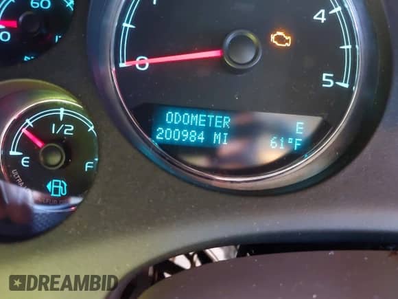 2010 Chevrolet Silverado 2500HD LTZ z VIN 1GC4KYB64AF100614, wystawiony jako IAAI lot #43478666 z przebiegiem 200 984 mil mil oraz . Historia ofert i sprzedaży dostępna na DreamBid. Obrazek 15.