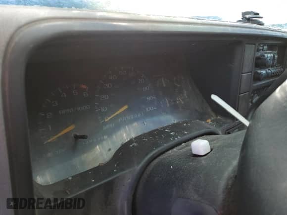 1996 Chevrolet Suburban с VIN 1GNFK16R0TJ417592, выставлен на аукционе Copart как лот 42424015 с пробегом 238 536 миль миль и Чистый • Clean title. История ставок и продаж доступна на DreamBid. Изображение 9.