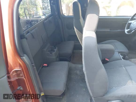 2006 Chevrolet Colorado Work Truck с VIN 1GCDT196768233521, выставлен на аукционе IAAI как лот 43255551 с пробегом Не указан миль и . История ставок и продаж доступна на DreamBid. Изображение 8.