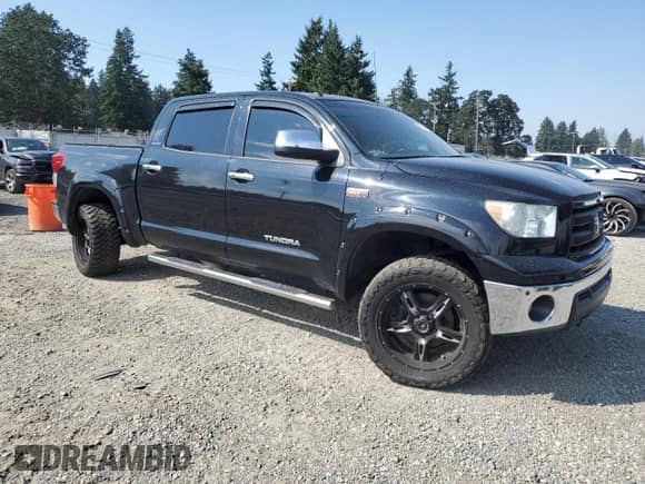 2013 Toyota Tundra Limited z VIN 5TFHY5F15DX290841, wystawiony jako Copart lot #70783845 z przebiegiem 110 588 mil mil oraz Szkoda całkowita • Salvage title. Historia ofert i sprzedaży dostępna na DreamBid. Obrazek 4.