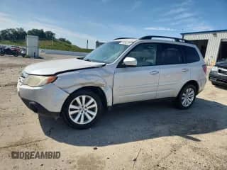 2011 Subaru Forester X Limited z VIN JF2SHBEC5BH762164, wystawiony jako Copart lot #71781275 z przebiegiem 163 818 mil mil oraz Czysty tytuł • Clean title. Historia ofert i sprzedaży dostępna na DreamBid. Obrazek 1.