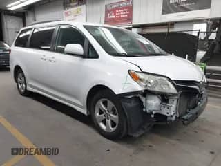 2019 Toyota Sienna LE Auto Access Seat with VIN 5TDKZ3DC1KS014297, listed as a IAAI auction lot 43184463 with 158,267 mi miles and . Bid and sale history available at DreamBid. Image 1.