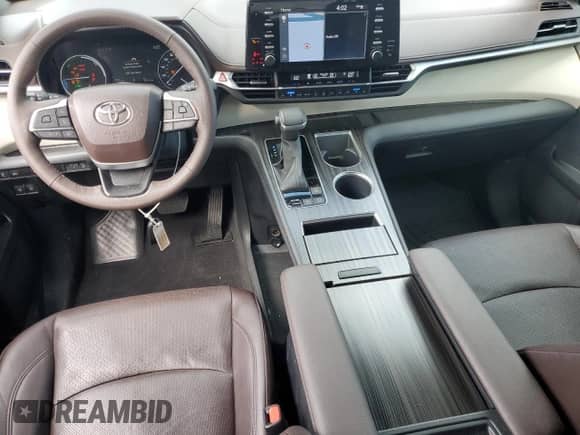 2023 Toyota Sienna Platinum z VIN 5TDESKFC2PS081491, wystawiony jako Copart lot #68216485 z przebiegiem 46 742 mil mil oraz Szkoda całkowita • Salvage title. Historia ofert i sprzedaży dostępna na DreamBid. Obrazek 8.