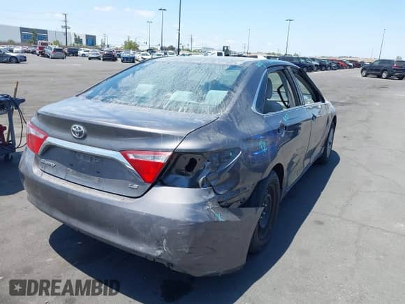 2017 Toyota Camry XLE z VIN 4T1BF1FK6HU369645, wystawiony jako IAAI lot #42371611 z przebiegiem 65 716 mil mil oraz . Historia ofert i sprzedaży dostępna na DreamBid. Obrazek 4.