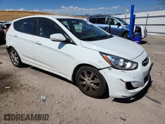 2012 Hyundai Accent SE с VIN KMHCU5AE7CU013877, выставлен на аукционе Copart как лот 69120805 с пробегом 118 048 миль миль и На запчасти • Non repairable. История ставок и продаж доступна на DreamBid. Изображение 4.