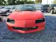1994 Chevrolet Camaro z VIN 2G1FP32S4R2190234, wystawiony jako Copart lot #71069555 z przebiegiem 109 411 mil mil oraz Szkoda całkowita • Salvage title. Historia ofert i sprzedaży dostępna na DreamBid. Obrazek 5.