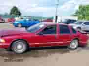1996 Chevrolet Caprice 1SA Special Value z VIN 1G1BL52P2TR170330, wystawiony jako IAAI lot #42179740 z przebiegiem 169 555 mil mil oraz . Historia ofert i sprzedaży dostępna na DreamBid. Obrazek 14.