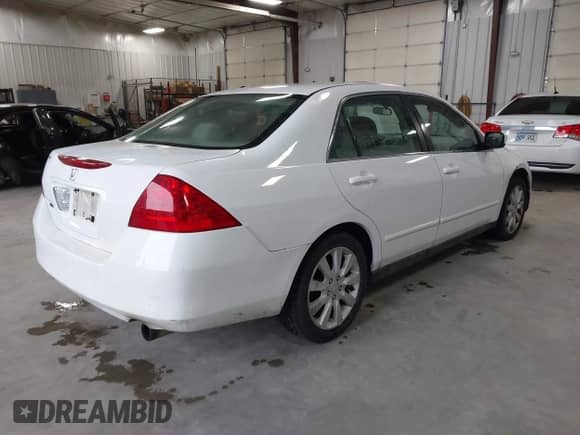 2006 Honda Accord LX with VIN 1HGCM66366A072699, listed as a IAAI auction lot 42196423 with 151,300 mi miles and . Bid and sale history available at DreamBid. Image 4.