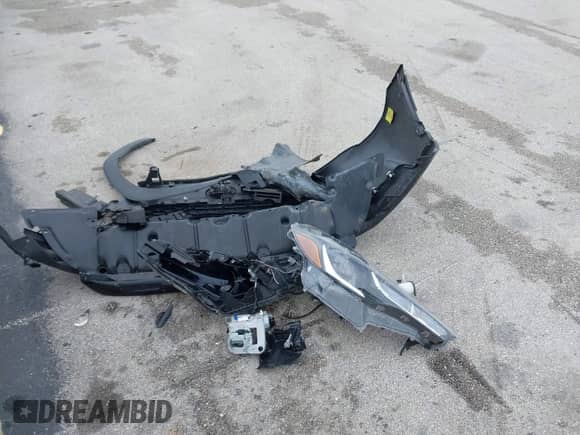 2022 Toyota Corolla Cross L with VIN 7MUAAAAG7NV001692, listed as a IAAI auction lot 43191085 with 117,121 mi miles and . Bid and sale history available at DreamBid. Image 12.