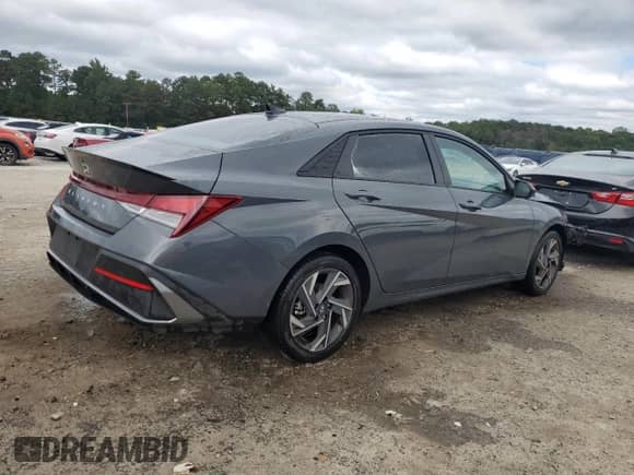 2025 Hyundai Elantra SEL Sport с VIN KMHLM4DG3SU019097, выставлен на аукционе Copart как лот 84553665 с пробегом 15 326 миль миль и Чистый • Clean title. История ставок и продаж доступна на DreamBid. Изображение 3.