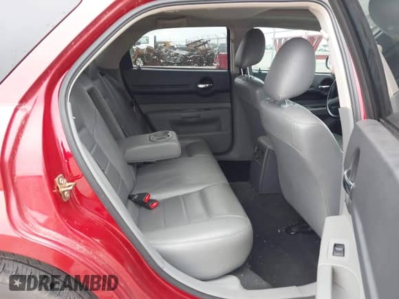 2005 Dodge Magnum SXT with VIN 2D4GZ48V85H648512, listed as a IAAI auction lot 42868043 with 170,616 mi miles and . Bid and sale history available at DreamBid. Image 8.