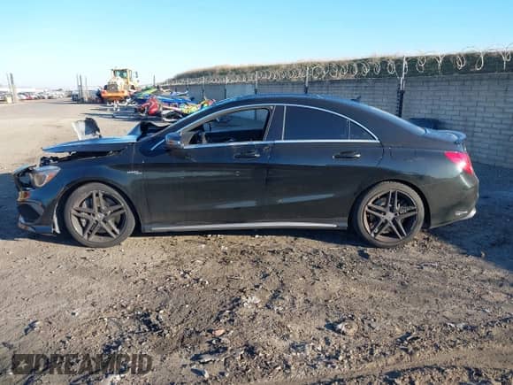 2014 Mercedes-Benz CLA 45 AMG с VIN WDDSJ5CB1EN111303, выставлен на аукционе IAAI как лот 41399624 с пробегом Не указан миль и . История ставок и продаж доступна на DreamBid. Изображение 14.