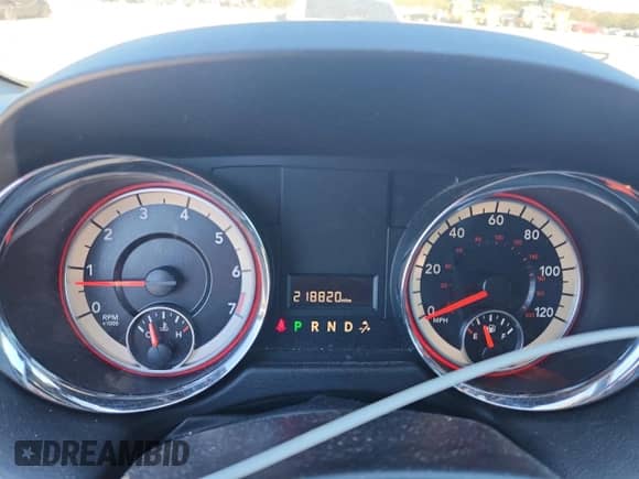 2018 Dodge Grand Caravan SE with VIN 2C4RDGBG4JR139991, listed as a Copart auction lot 82552815 with 218,820 mi miles and Salvage title. Bid and sale history available at DreamBid. Image 9.