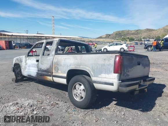 1991 Chevrolet Silverado 2500 с VIN 2GCFK29K6M1236134, выставлен на аукционе IAAI как лот 41864239 с пробегом Не указан миль и . История ставок и продаж доступна на DreamBid. Изображение 3.