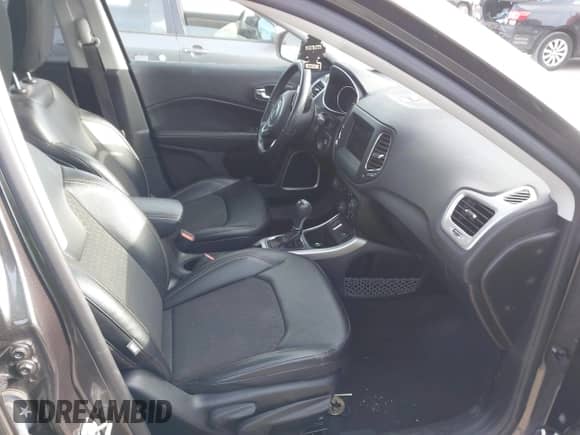 2020 Jeep Compass Latitude with VIN 3C4NJCBB9LT130367, listed as a IAAI auction lot 41268917 with 44,892 mi miles and . Bid and sale history available at DreamBid. Image 5.