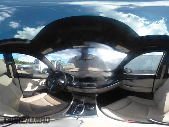 2014 BMW 5 Series 535i xDrive с VIN WBA5M4C53ED183335, выставлен на аукционе IAAI как лот 43082065 с пробегом 140 970 миль миль и . История ставок и продаж доступна на DreamBid. Изображение 18.