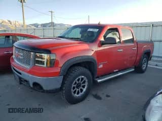 2010 GMC Sierra 1500 z VIN 3GTXKVE21AG256015, wystawiony jako Copart lot #81150644 z przebiegiem 209 411 mil mil oraz Szkoda całkowita • Salvage title. Historia ofert i sprzedaży dostępna na DreamBid. Obrazek 1.