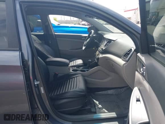 2016 Hyundai Tucson SE с VIN KM8J3CA4XGU130199, выставлен на аукционе IAAI как лот 42993864 с пробегом 127 576 миль миль и . История ставок и продаж доступна на DreamBid. Изображение 5.