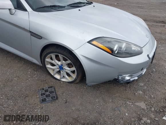 2008 Hyundai Tiburon GT with VIN KMHHN66F98U291391, listed as a IAAI auction lot 42330142 with 135,953 mi miles and . Bid and sale history available at DreamBid. Image 6.